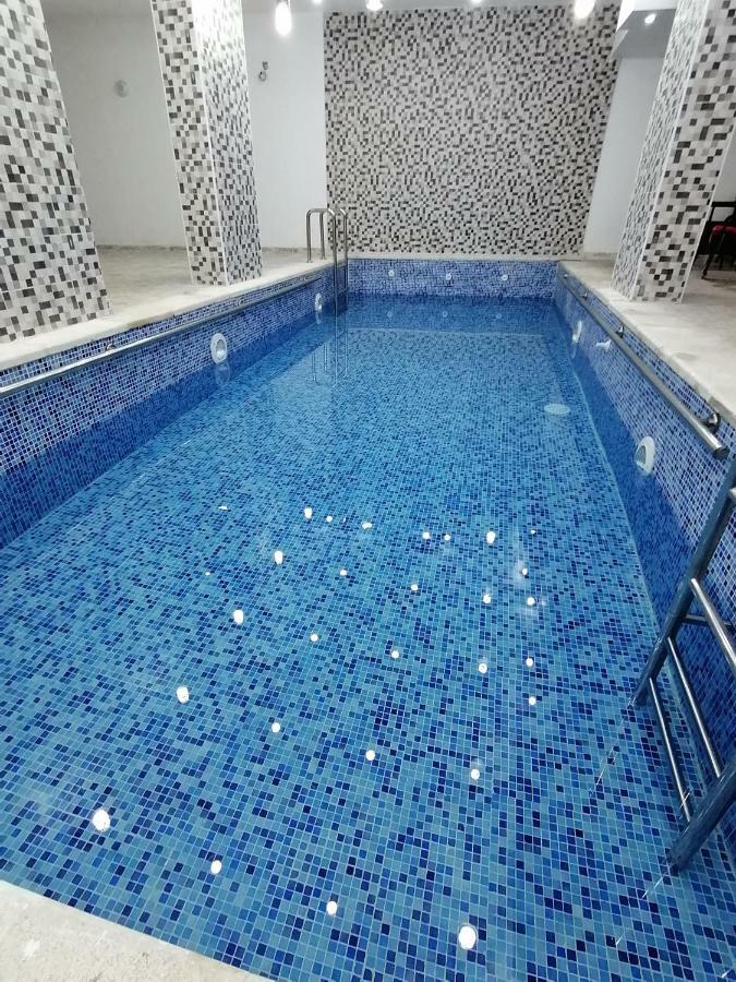 Weekend Hotel Aqaba Bagian luar foto