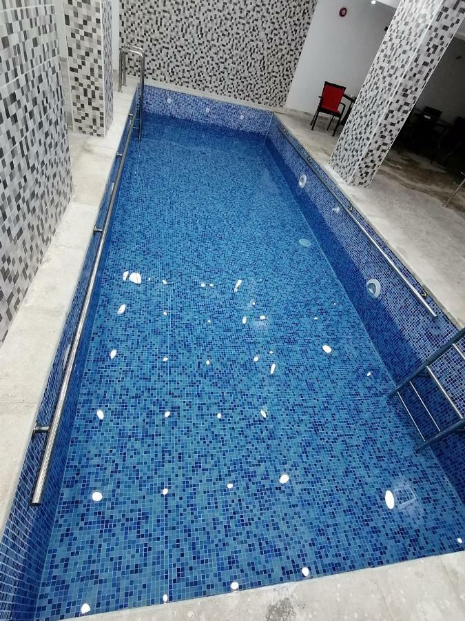 Weekend Hotel Aqaba Bagian luar foto